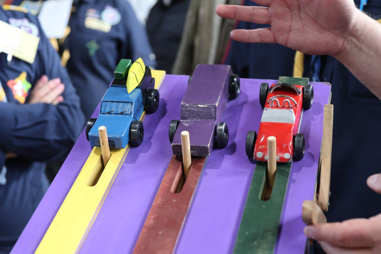 Veterans as “pit crew” for Cub Scouts’ Kub Kar rally